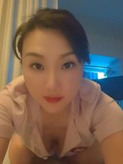 天河性感大胸露露
