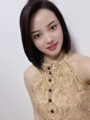 清纯肤白笑容甜美的小妹