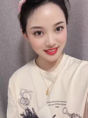 笑容甜美的小姐姐看着就舒服