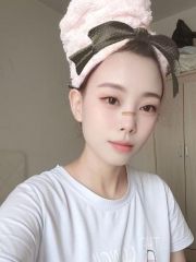 清纯小妹服务贴心