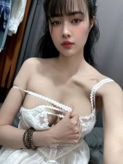 大胸性感中出御姐