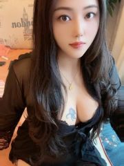 皮肤白嫩气质御姐