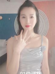 品尝成熟性感少妇